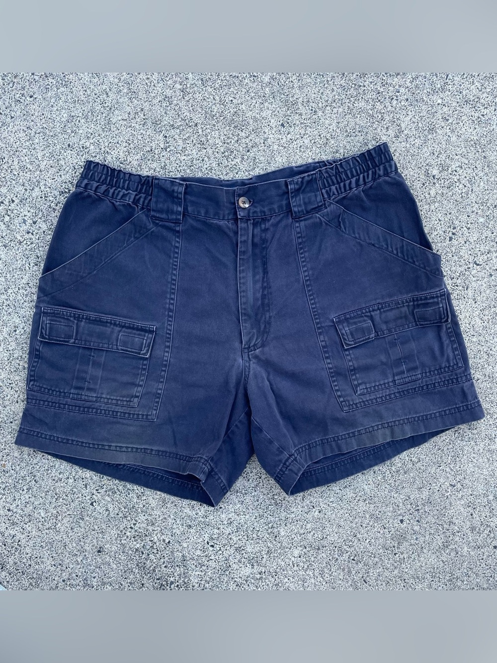 navy blue Great Northwest cargo shorts size 34